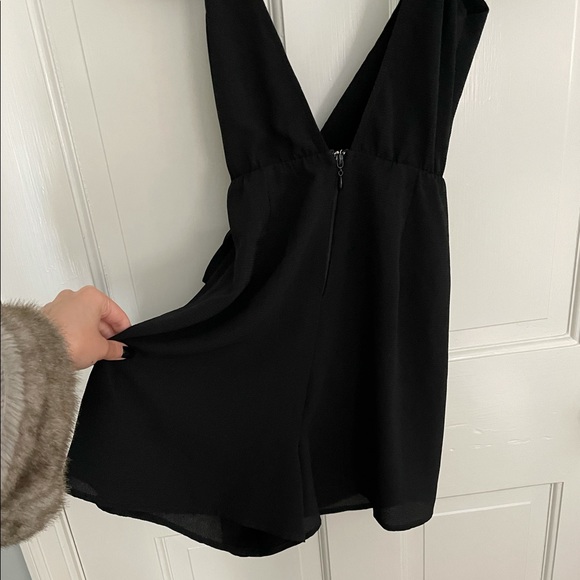 NWOT Show Me Your MuMu Black Elena Wrap Romper - Picture 10 of 12